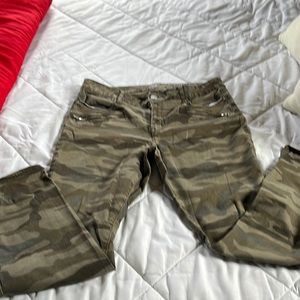 a.n.a camo leggings size 14